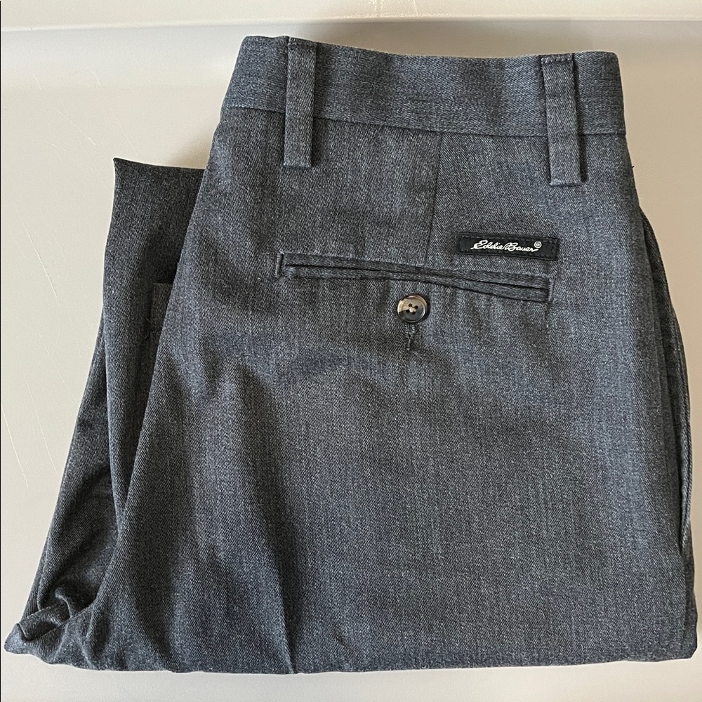 Eddie Bauer Ruston Fit Flat Front Pant Gray Size 32
